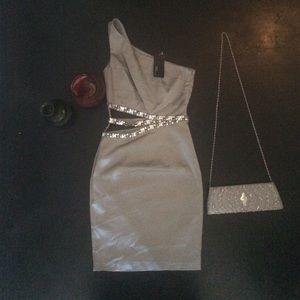 🍾Jane Norman NWT emb slash dress-stone