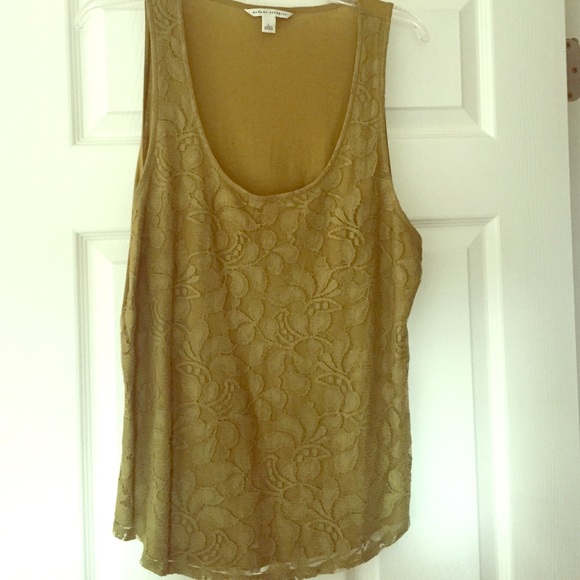 Sleeveless olive top