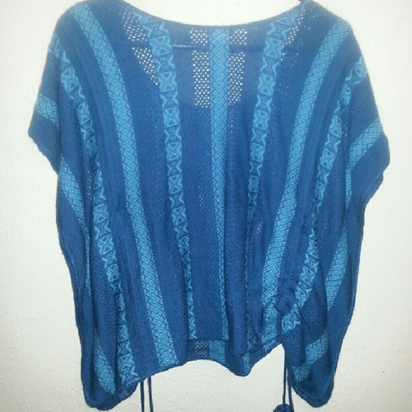 Charlotte Russe Knitted Cover - Picture 2 of 4