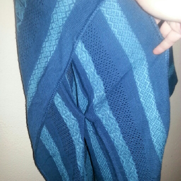 Charlotte Russe Knitted Cover - Picture 3 of 4