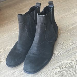 Nine West short boots
