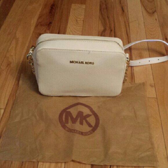 Michael Kors Jet Set crossbody