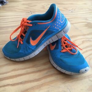 Nike Tennis Shoes 🎉