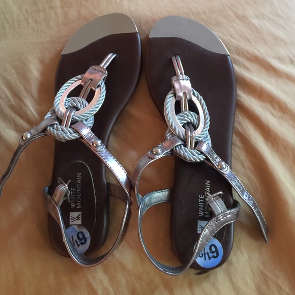 Sandles