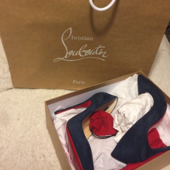 Size 6 Navy blue suede Louboutins. Brand new! 😍 - Picture 3 of 3