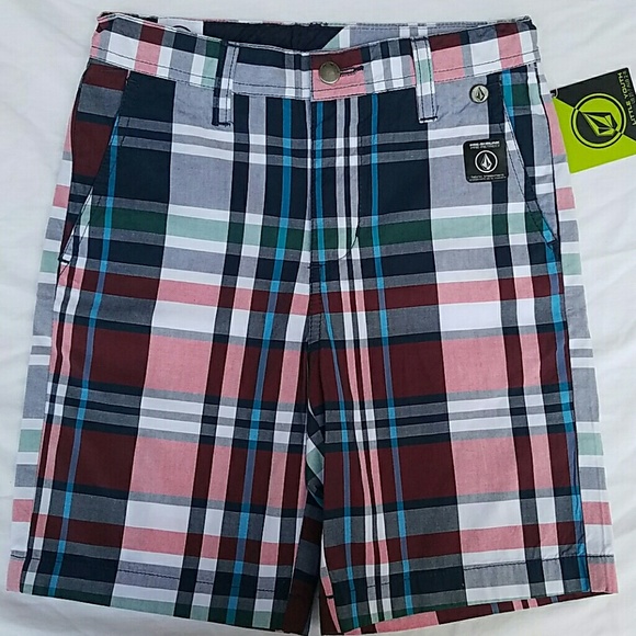 NEW VOLCOM BOYS SHORTS. SZ 7, NWT