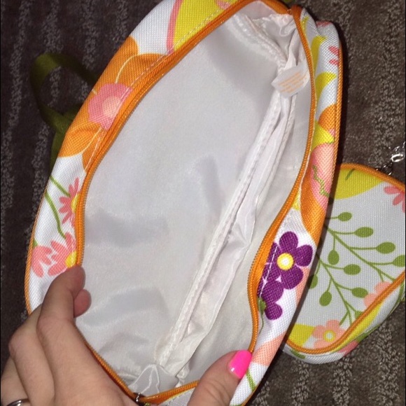 make up bag - Picture 2 of 4
