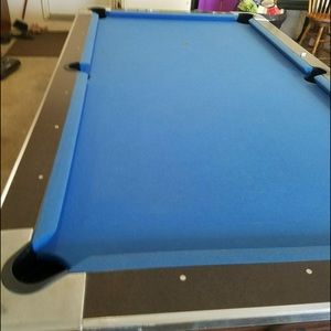 Pool table