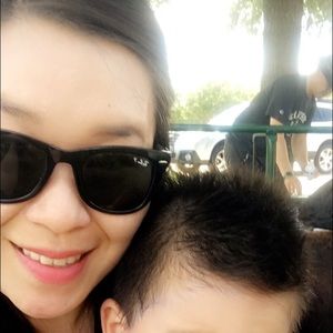 Meet your Posher, Sandy