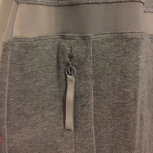 Lululemon Infinity Scarf in Gray