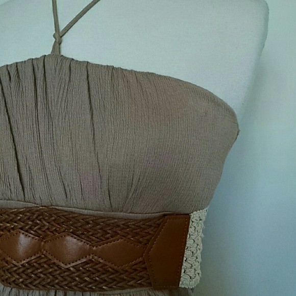 BONGO Halter Top - Picture 2 of 3