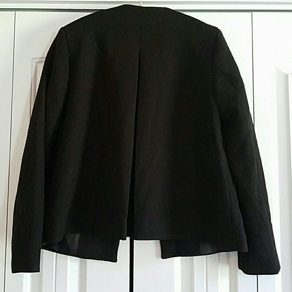 Blazer - Picture 3 of 3