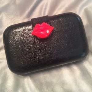 Betsey Johnson Bags - Betsey Johnson 💋 Clutch Betsey Johnson Bags - Betsey Johnson 💋 Clutch