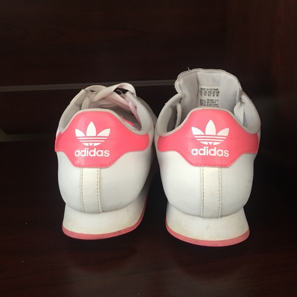 Adidas shoes - Picture 2 of 4
