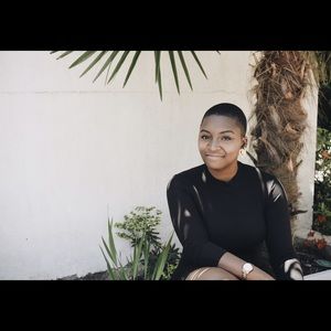 Meet your Posher, Danasia