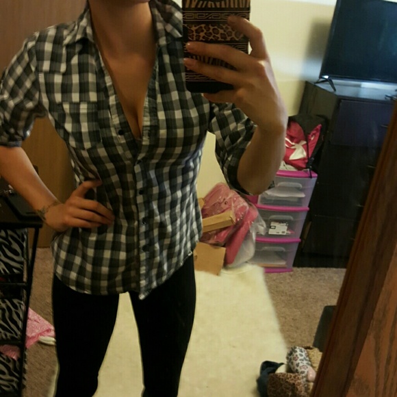 Button up blouse - Picture 2 of 4