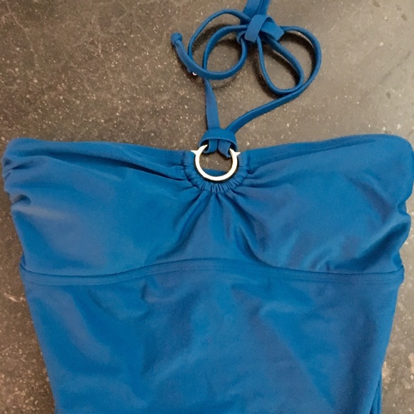 Super Cute Swimsuit! Thick material well made 12
