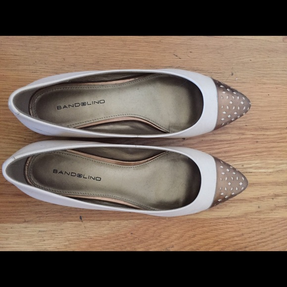 Bandolino flat/tiny wedge heel