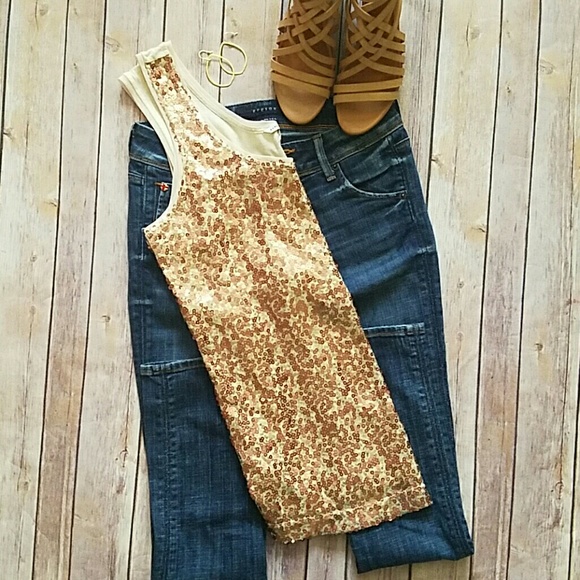 Tops - Banana Republic Sequin Tank SZ Medium
