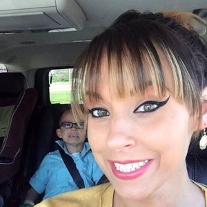 Meet your Posher, Danielle