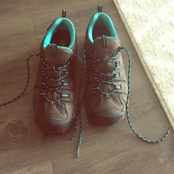 Keen hiking shoes