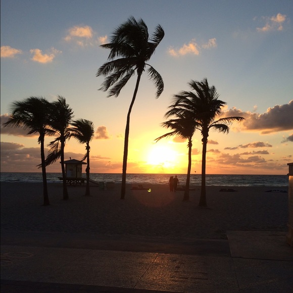 Meet your Posher, Kelli - Picture 2 of 2