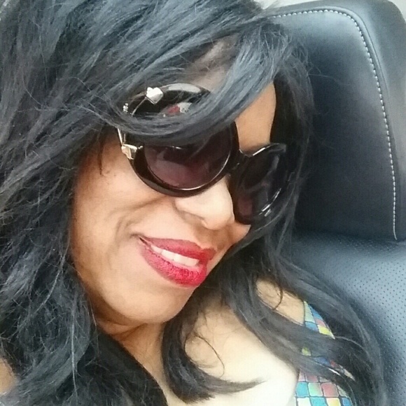 Sunglasses - Picture 2 of 4