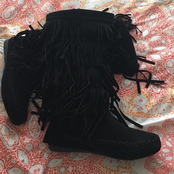 Faux Suede Fringe Boots