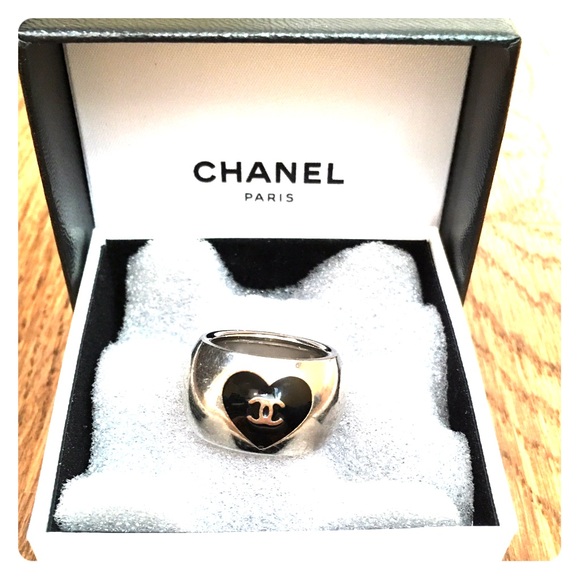 Chanel ring