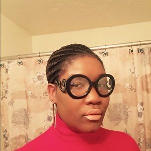 Meet your Posher, Farah
