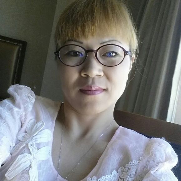 Meet your Posher, Hee - Picture 1 of 1