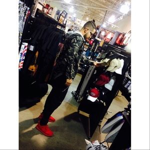 Meet your Posher, Ricky