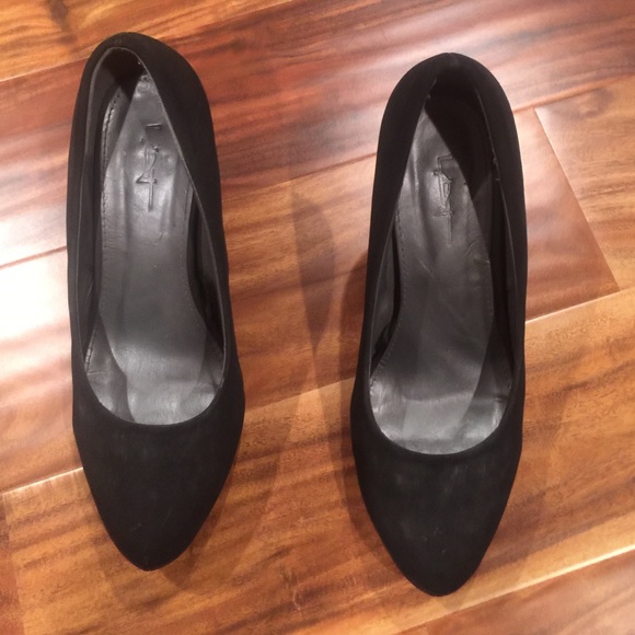 Blk Suede Herls