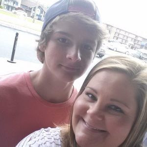 Meet your Posher, Kelley