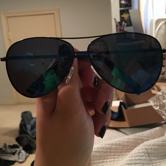 Brand new, lightweight Cole Haan sunglasses ✨🕶