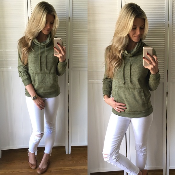 Sold• Funnel Neck LS Athleisure - Picture 4 of 4