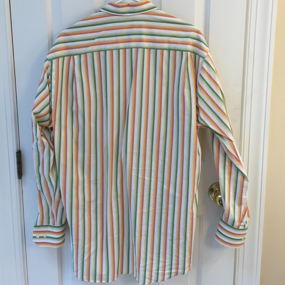 Button up - Picture 3 of 4