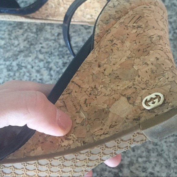 Gucci platforms size 8 color navy - Picture 3 of 3