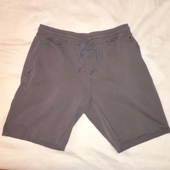 Lululemon shorts XL