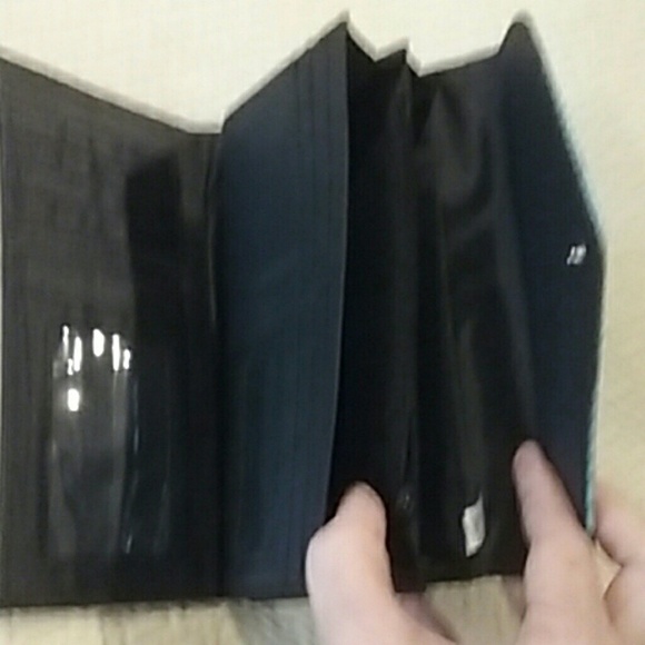 🚫SOLD🚫Wallet - Picture 2 of 3