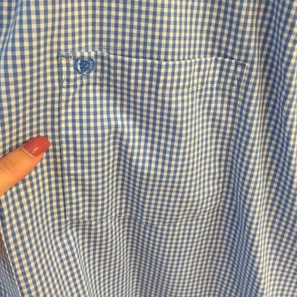 Button up - Picture 3 of 4