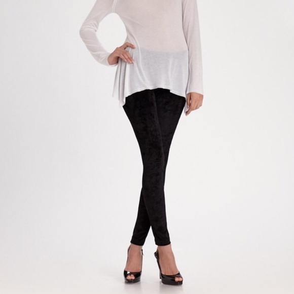 Alice olivia VELVET leggings size 2