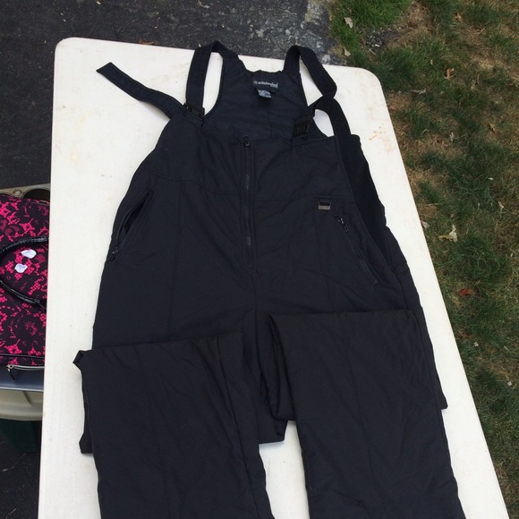 Edelweiss skiwear