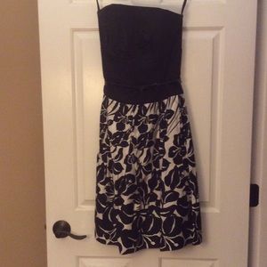 White House Black Market Size 8 Dress