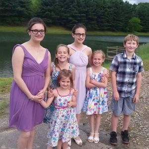 Meet your Posher, Sharon