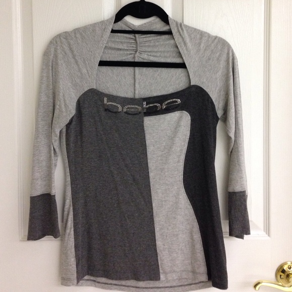 bebe Tops - bebe Long Sleeved Tshirt Top🎉HP