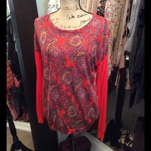 🎉 Super Cute Sweater 🎉