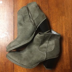 Old Navy Booties