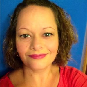 Meet your Posher, Angie