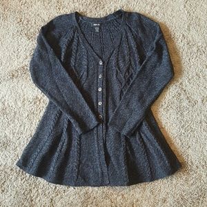 *must go* Flattering Charcoal Cardigan Sweater